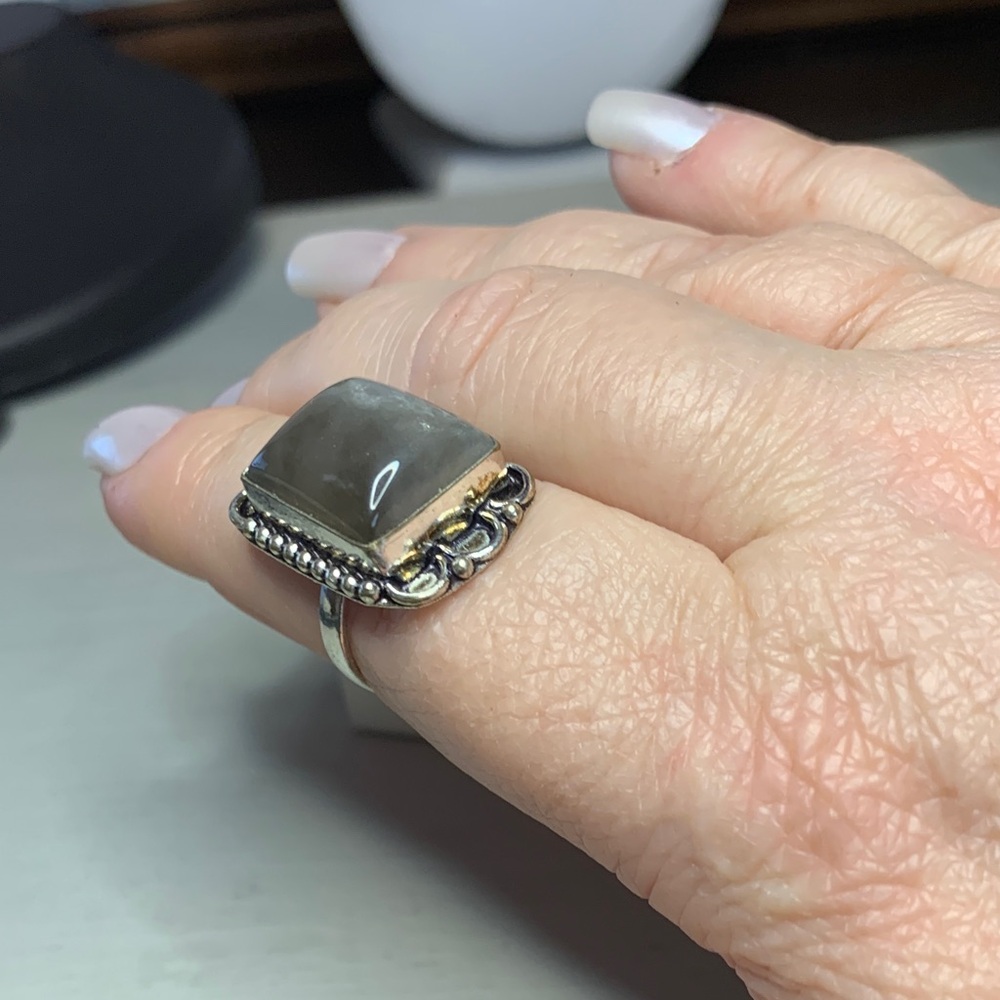 Labradorite Ring - Picture 3 of 3